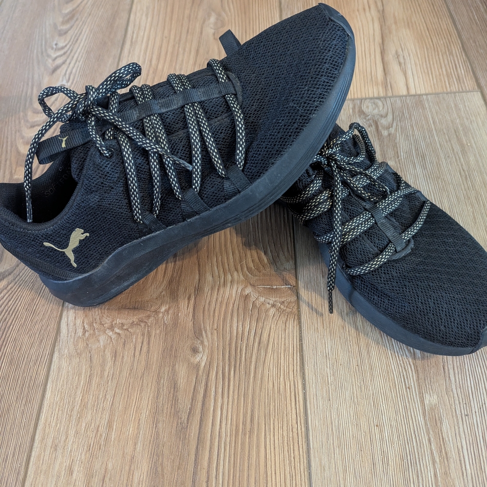 Puma Men's Black Sneakers